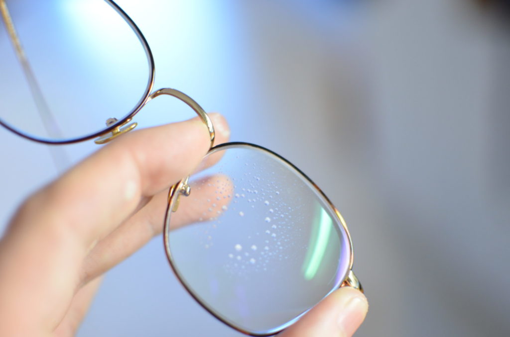 Quels produits utiliser pour nettoyer ses lunettes